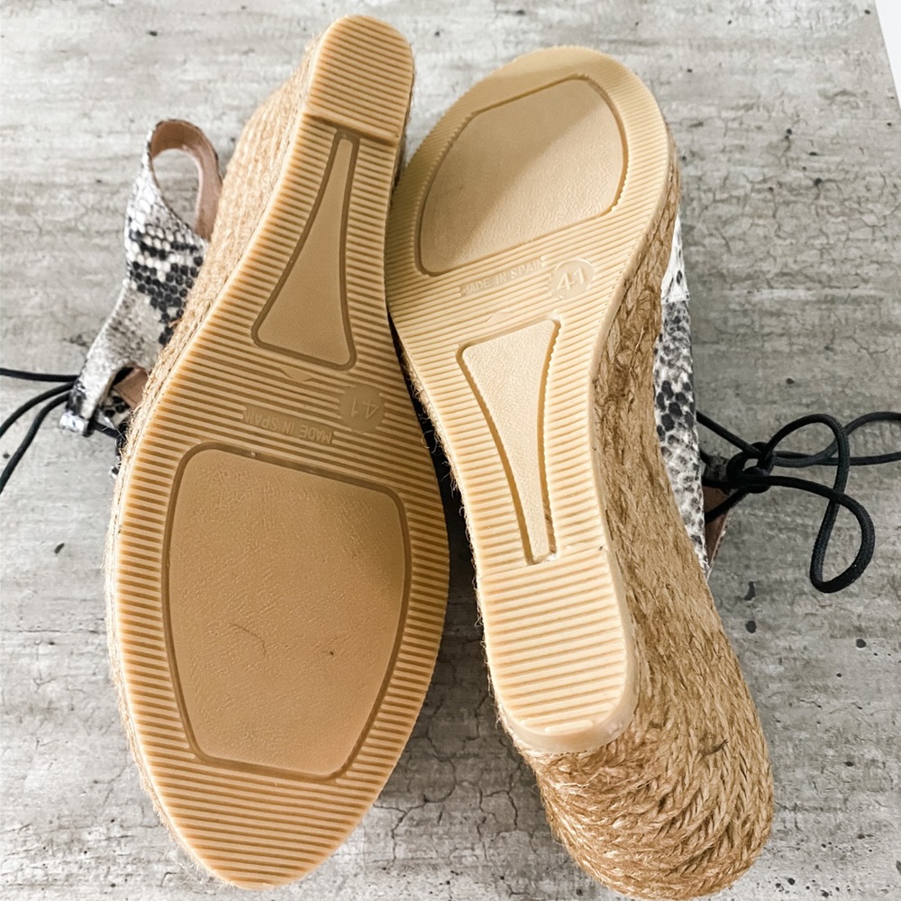 Nwob Eric Michaels Beige Python Espadrille Wedges - image 6